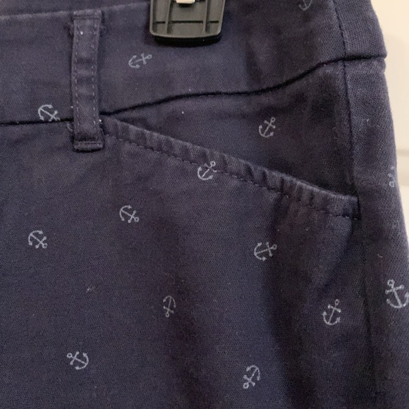 Women size 4 nautical capris stretch - Picture 3 of 9